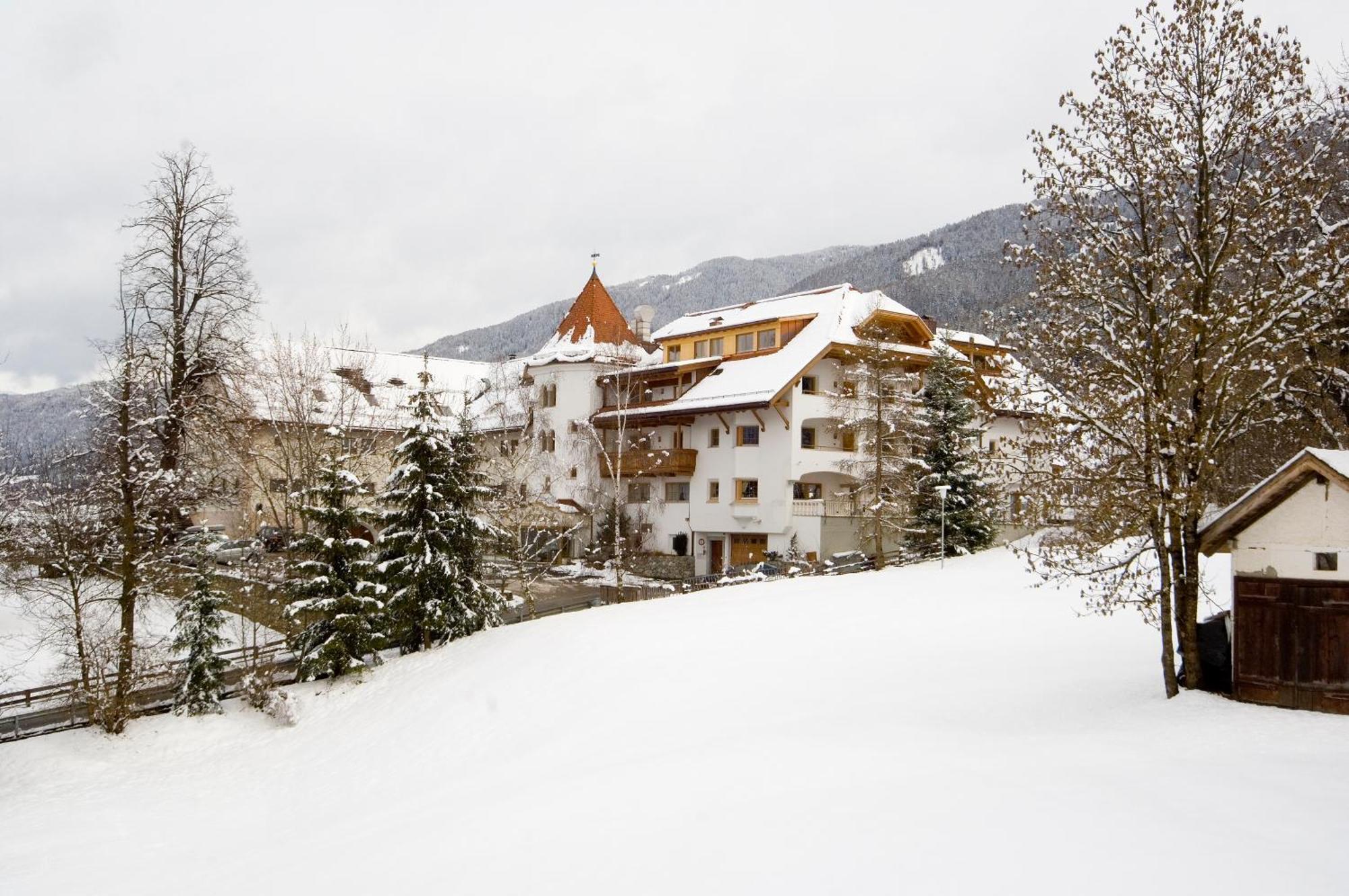 Hotel Muehlgarten San Lorenzo di Sebato Exterior photo